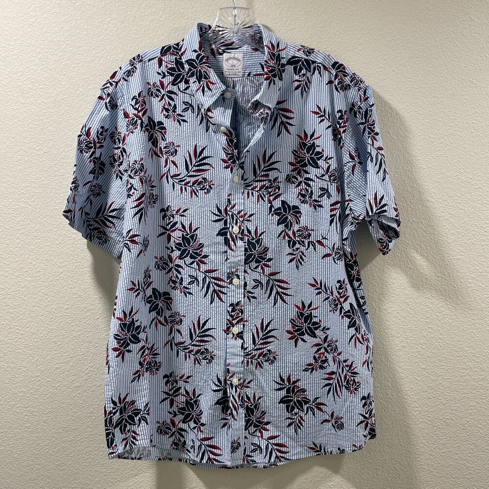BROOKS BROTHERS Regent Button Down Short Sleeve Seersucker Tropical Shirt L NEW